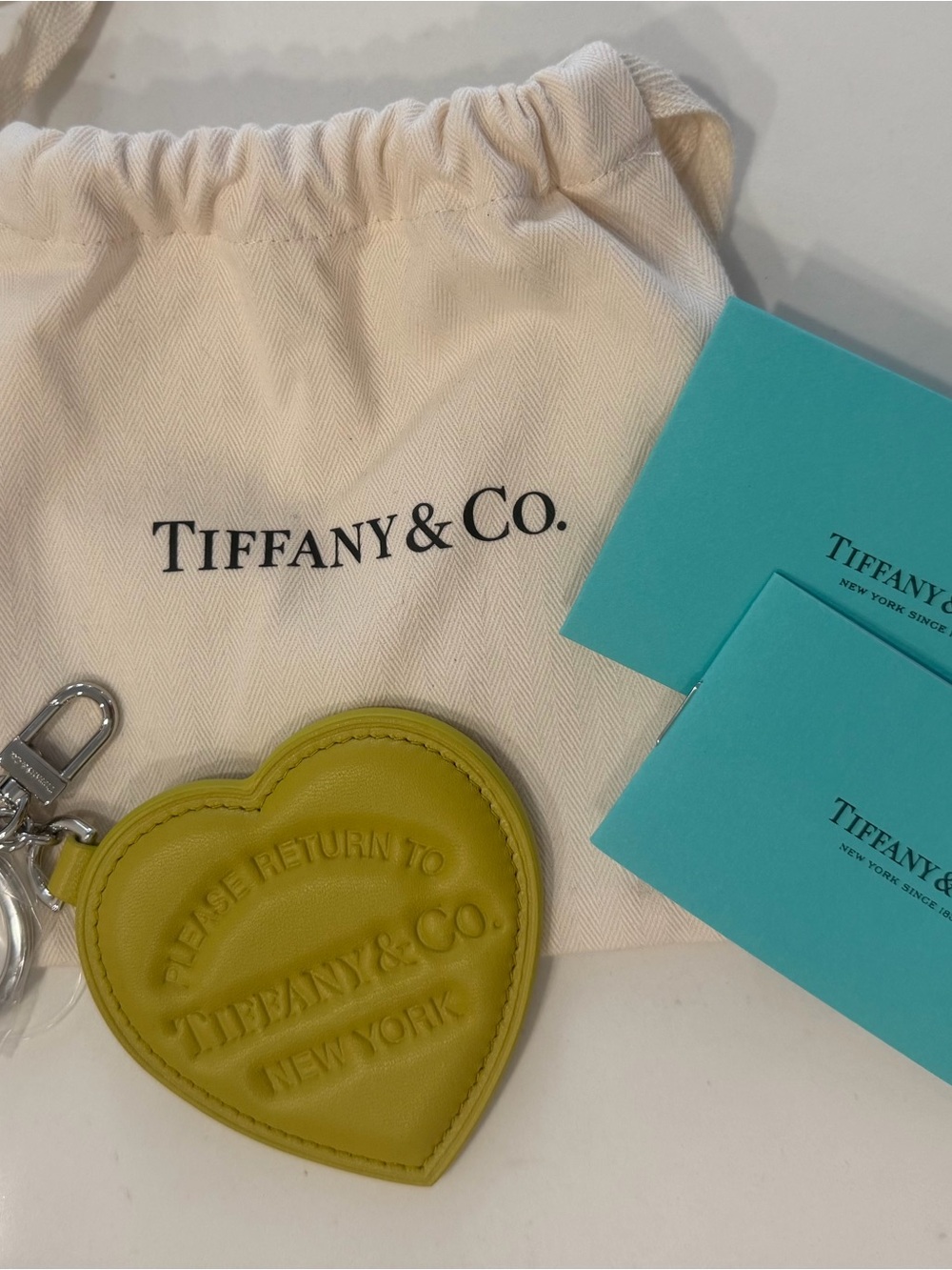 Tiffany & Co. Heart Keyring in Chartreuse , new with dust bag